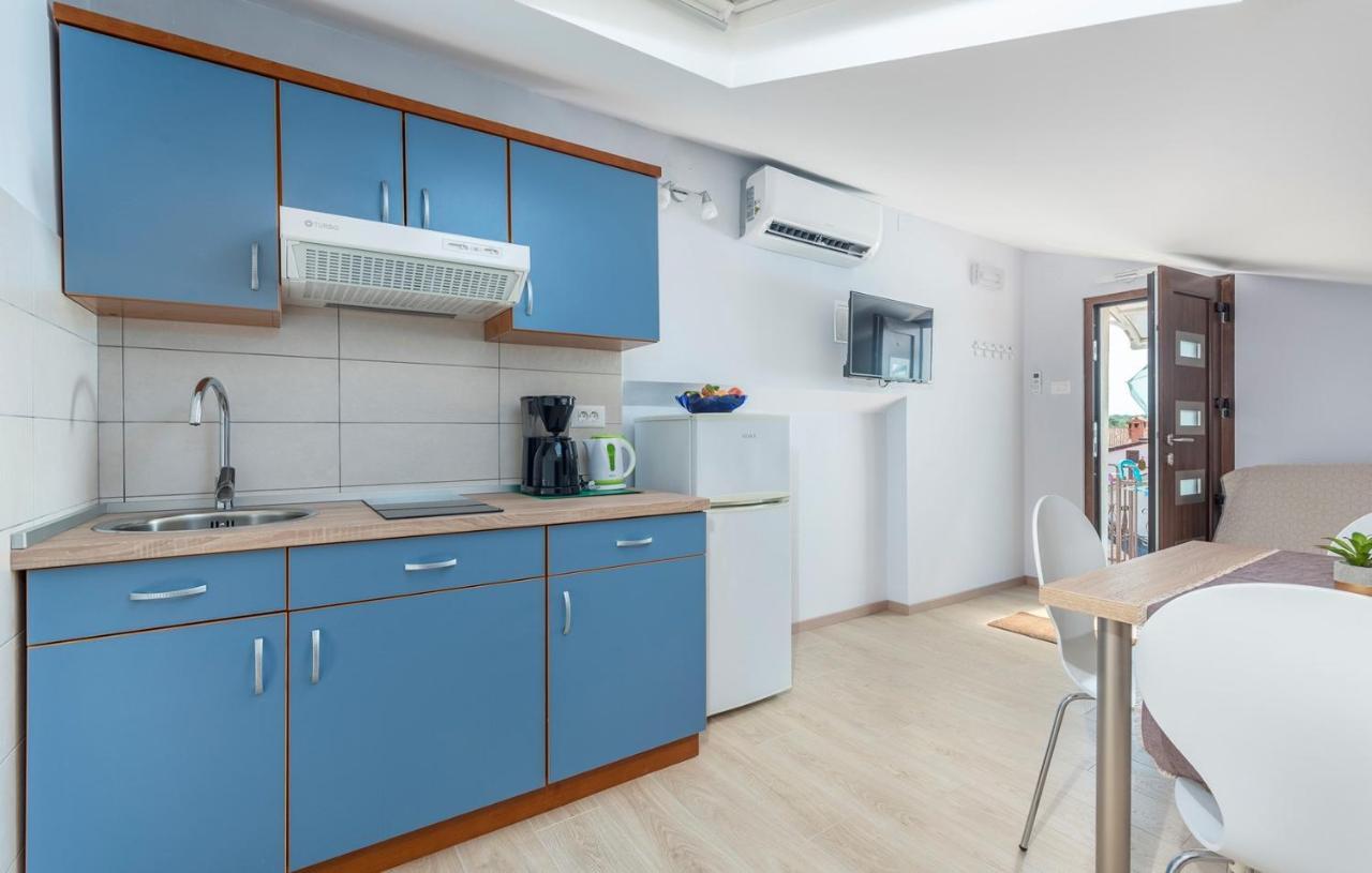 Apartment Vilma Funtana Εξωτερικό φωτογραφία