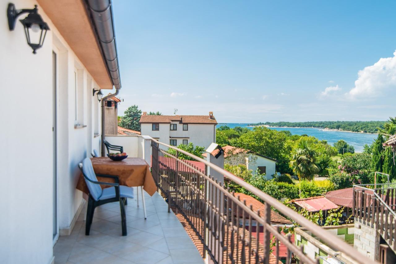 Apartment Vilma Funtana Εξωτερικό φωτογραφία