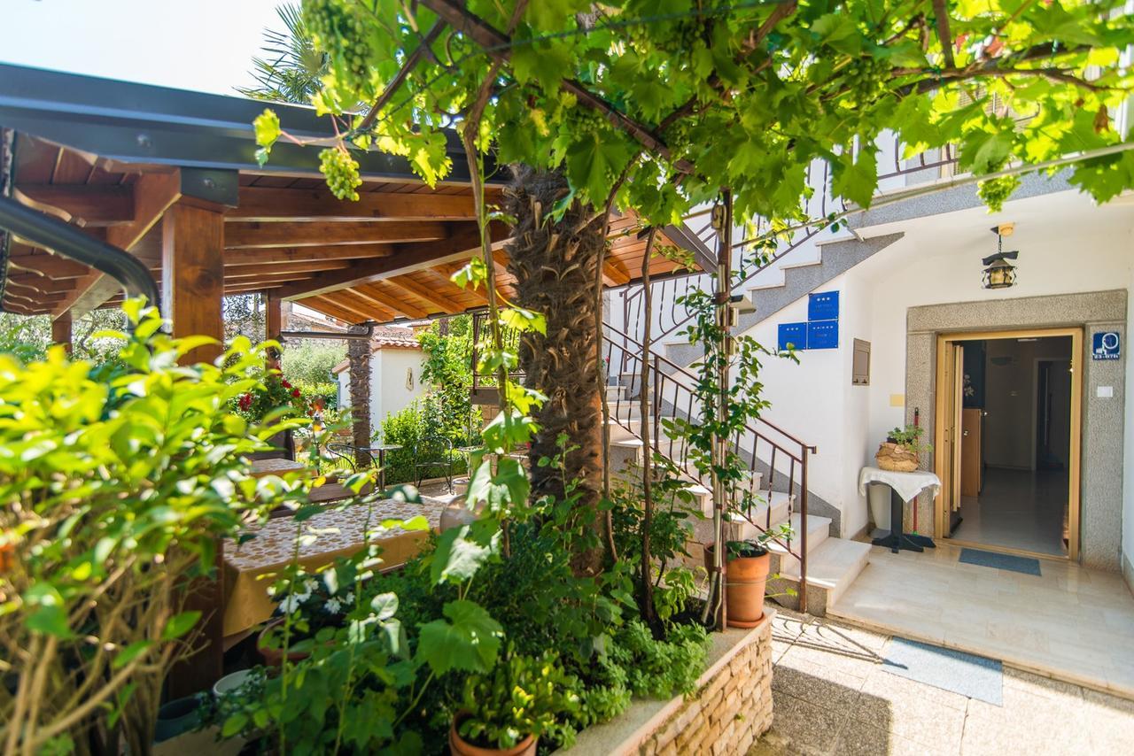 Apartment Vilma Funtana Εξωτερικό φωτογραφία