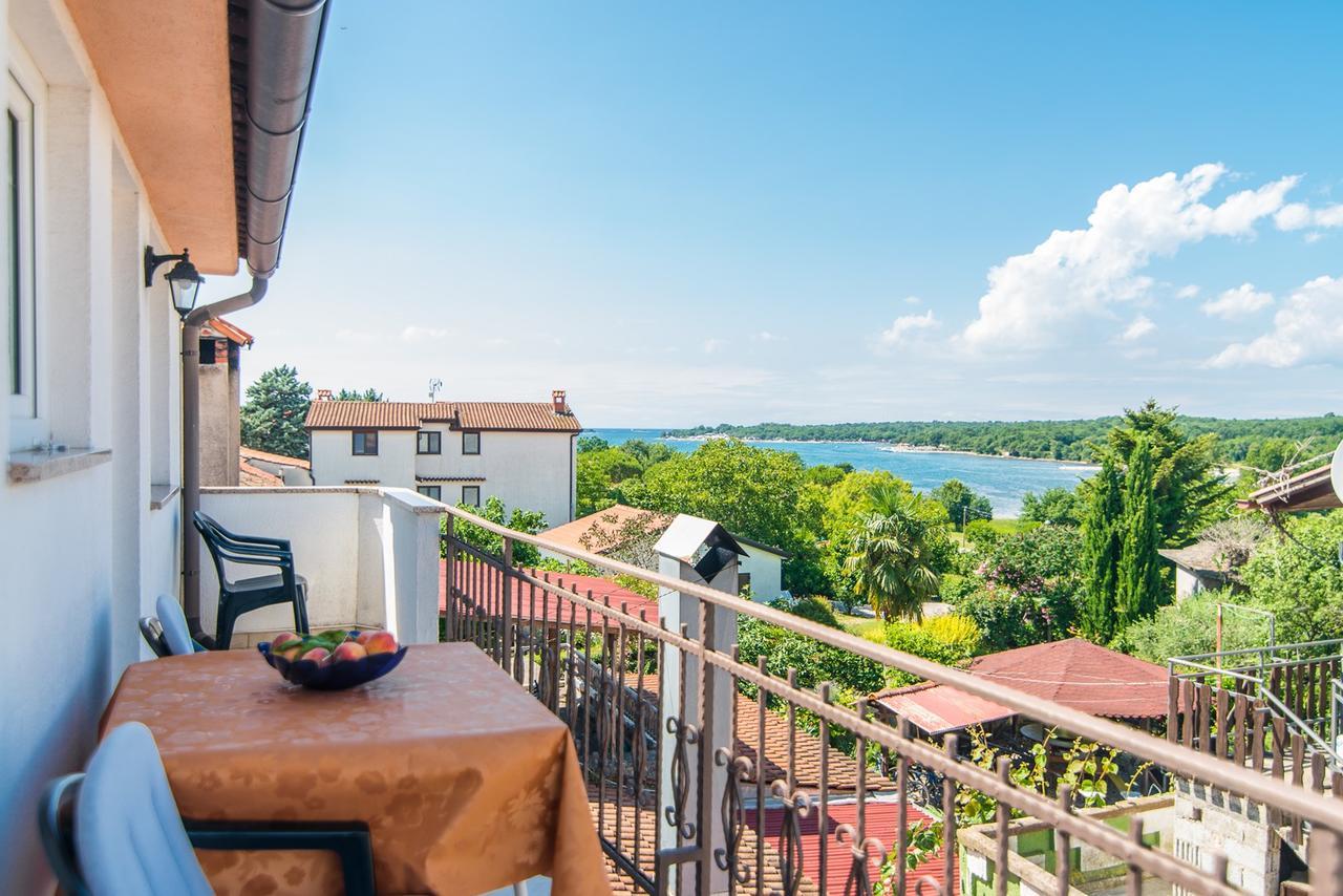 Apartment Vilma Funtana Εξωτερικό φωτογραφία